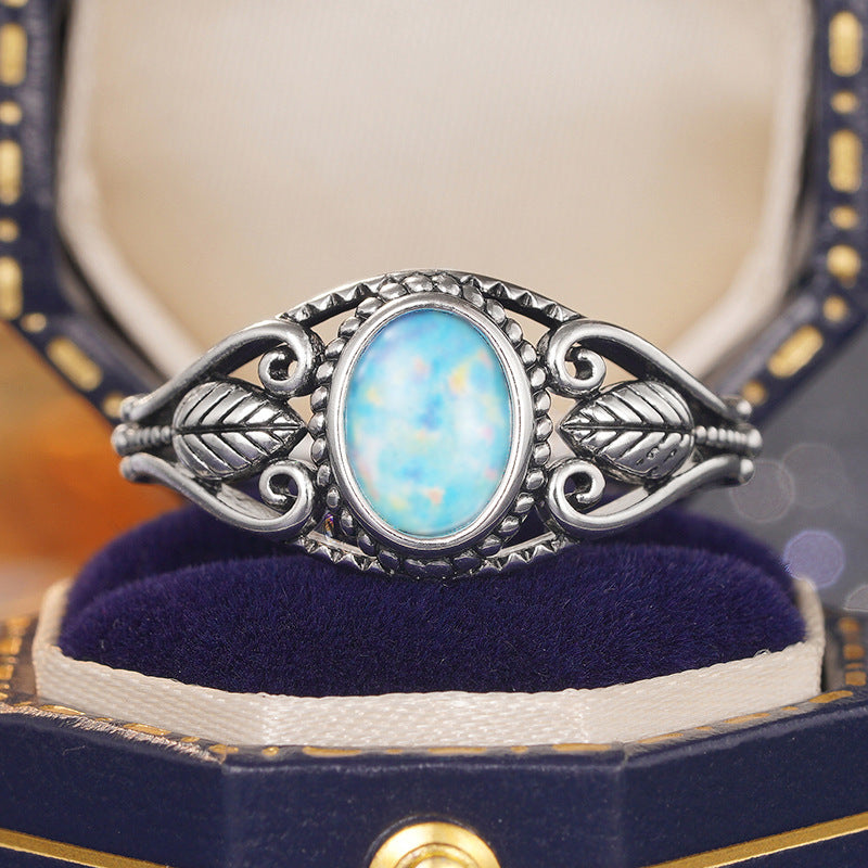 Women's Retro Distressed Metal Leaf Ring